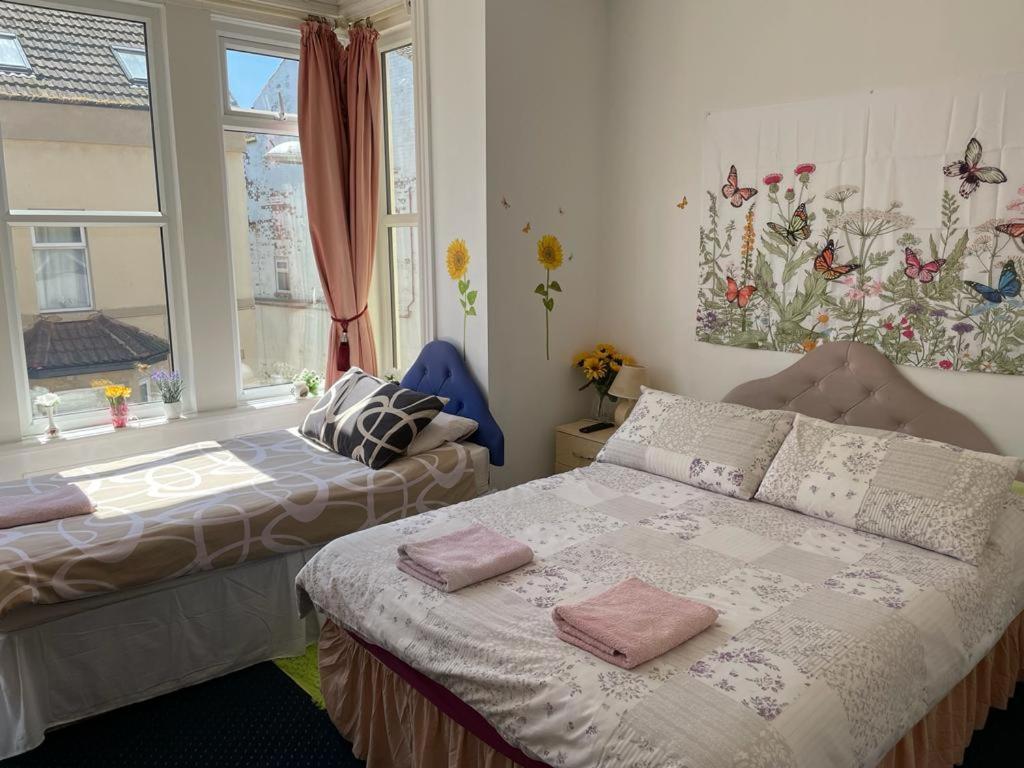 Bed and Breakfast The Blue Moon Blackpool Exterior foto